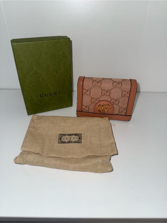 Gucci Handbags - Gucci Pink Ophidia Wallet